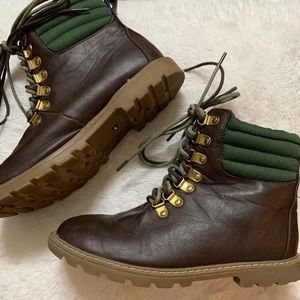 Tommy Hilfiger Boots size 5